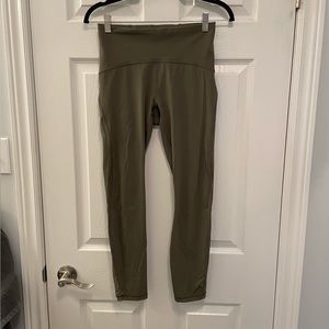 Lulu leggings size 6